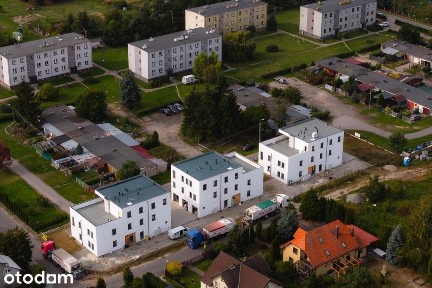 62 mkw z komórką i garażem | blisko Oławy