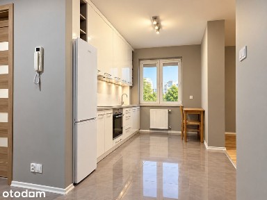 PRZESTRONNE 2-POKOJOWE MIESZKANIE 50 M² Z DUŻYM BALKONEM - AL. SOLIDAR