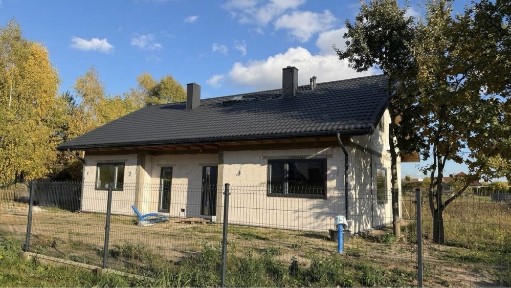 Bezpośrednio Książenice Dom ok. 160m2, działka 1425m2