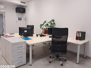 Biuro 17 m² z wyposażeniem | Sale konferencyjne | Parking