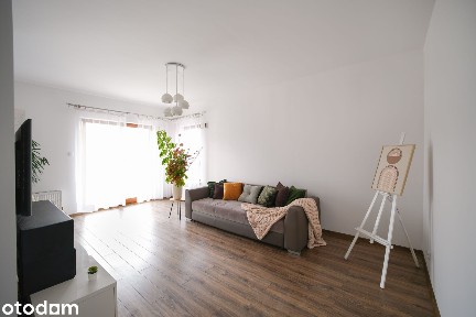 Bez sąsiadów za ścianą/3 pokoje+2 łazienki/balkon 10 m²