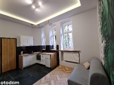 Wyremontowana w pełni wyposażona kawalerka w scisłym centrum