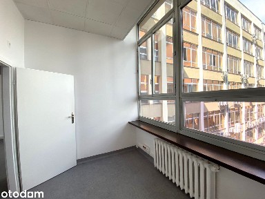 Kameralny lokal w loftowym stylu/ 4 m wysokość/ duże okna