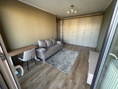 Pokój premium 17m2 z loggią (dwupokojowe, 47m2, miejsce parkingowe, singiel lub para)