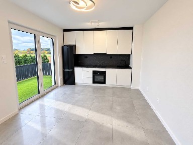 Apartament 60m², Piętro z Dużym Tarasem, Trzy Pokoje, Prywatny Ogródek | Tarnowskie Góry Okolice Aqua Parku, Miejsce Postojowe, Garderoba