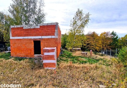 Sprzedam wolnostojący dom w budowie Brenna duża działka 1050m2