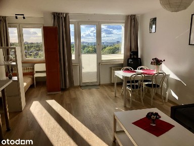 Duża kawalerka 40 m² | Pole Mokotowskie | Metro | SGH | Balkon