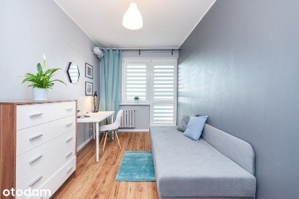 80 m², 5 pokoi, 10. piętro, widok na Zatokę. Morena.