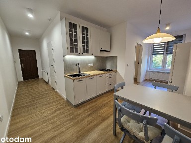 Kuchnia z jadalnią + 2 sypialnie, ogrodzony, parking / 2750 + prąd