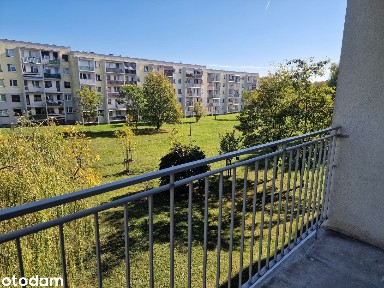 Duże i funkcjonalne mieszkanie z balkonem