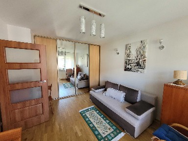 Jasne 2-pokojowe mieszkanie z osobną kuchnią i garderobą | 44 m² | Nowodwory