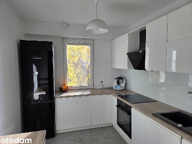 72 m² | 3 pokoje+kuchnia | duży balkon | w pełni wyposażone |Pabianice
