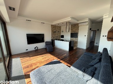 Do wynajęcia 67 m² po gruntownym remoncie, 3 pokoje + balkon + garaż