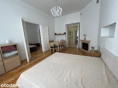 Wyjątkowy apartament w odrestaurowanej kamienicy!