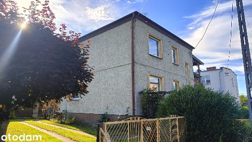 Dom z garażem na wsi