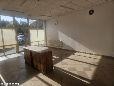 Lokal do wynajęcia z parkingiem i klimatyzacją