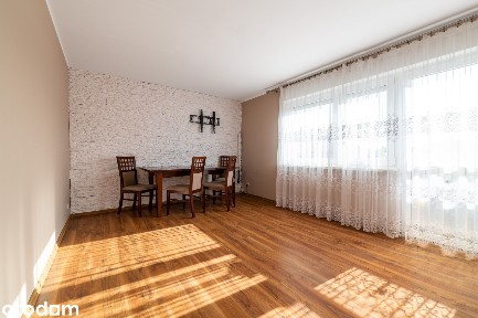 Mieszkanie dwupokojowe z balkonem. I piętro.