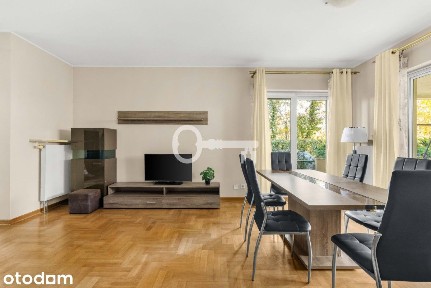 Przestronny Apartament Z Prywatnym Ogrodem