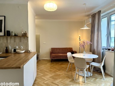 Mieszkanie 2-pokojowe z balkonem i garderobą w kamienicy na Żoliborzu