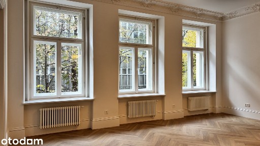 Elegancki lokal 164 m² po generalnym remoncie na biuro lub kancelarię.