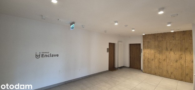 2 POKOJE, OSIEDLE ENCLAVE, DUŻY ORÓD, MIEJSCE POSTOJOWE.