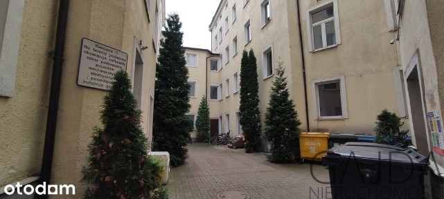 Duża wygodna kawalerka,cisza,ścisłe centrum ul.Długa!