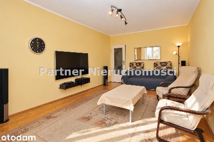 Koniuchy 3 pokoje, pełen rozkład, cegła, balkon!
