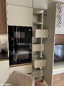 Nowoczesne 31m² z klimatyzacją, osobną sypialnią i dużym balkonem