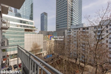 Kawalerka z balkonem przy Hotelu Intercontinental