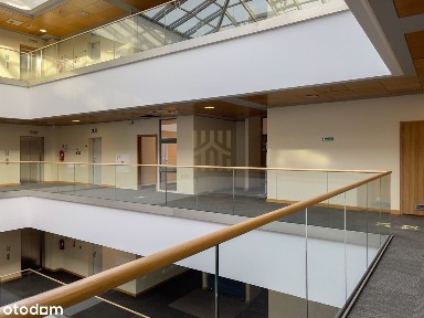 Nowoczesne biuro przy skm Gd.-Przymorze Uniwer.